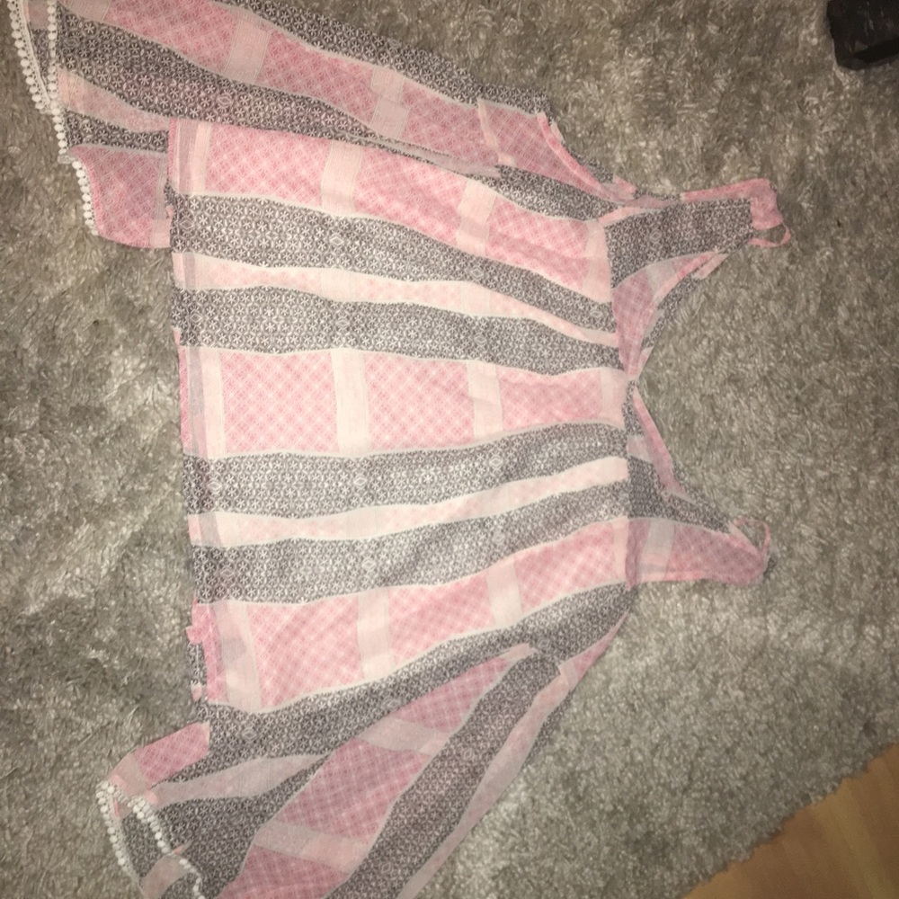 Abercrombie & Fitch flowy top